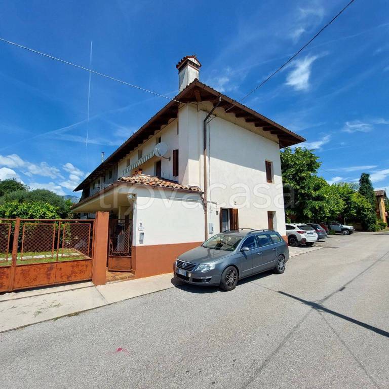 Casa Indipendente in in vendita da privato ad Aviano via Silvio Pellico, 8