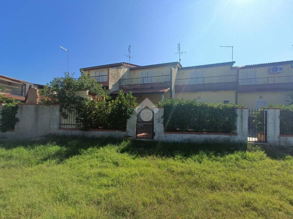 Villa Bifamiliare in vendita a Cassano all'Ionio via Palermo
