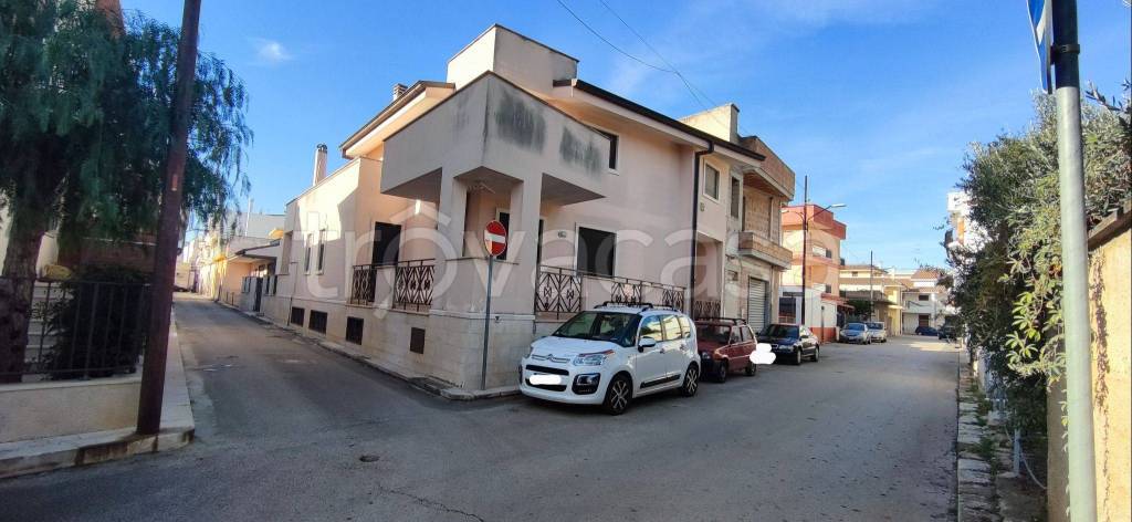 Casa Indipendente in in vendita da privato a Sammichele di Bari via Martiri di Marzabotto, 13
