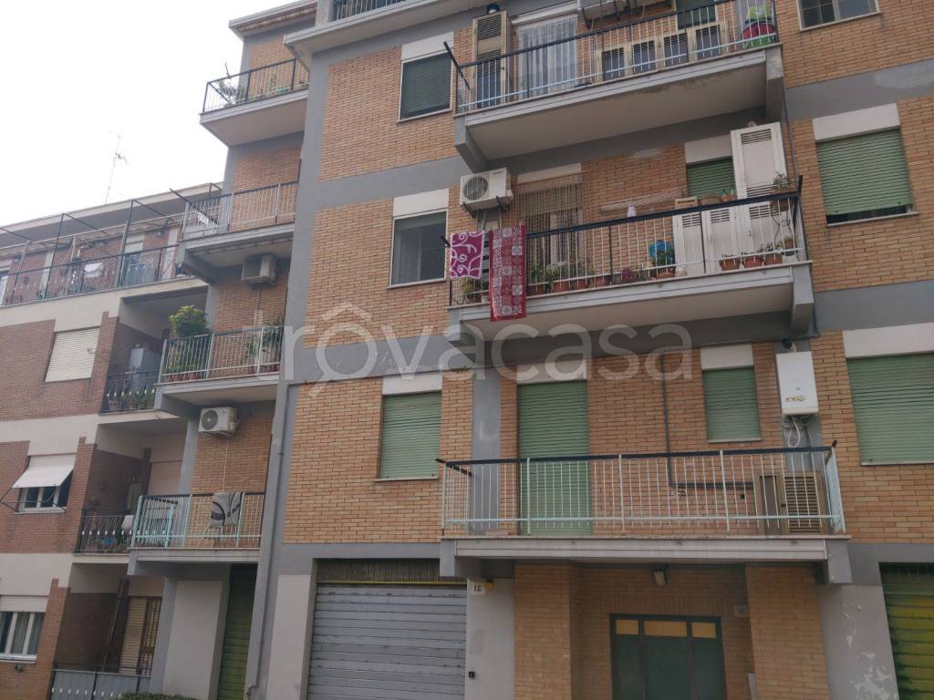 Appartamento in vendita a Castel Madama vicolo San Sebastiano, 16