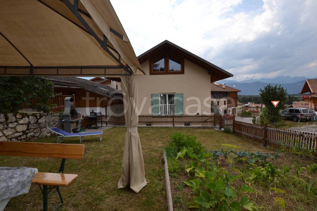 Villa in vendita ad Amblar-Don via Roen