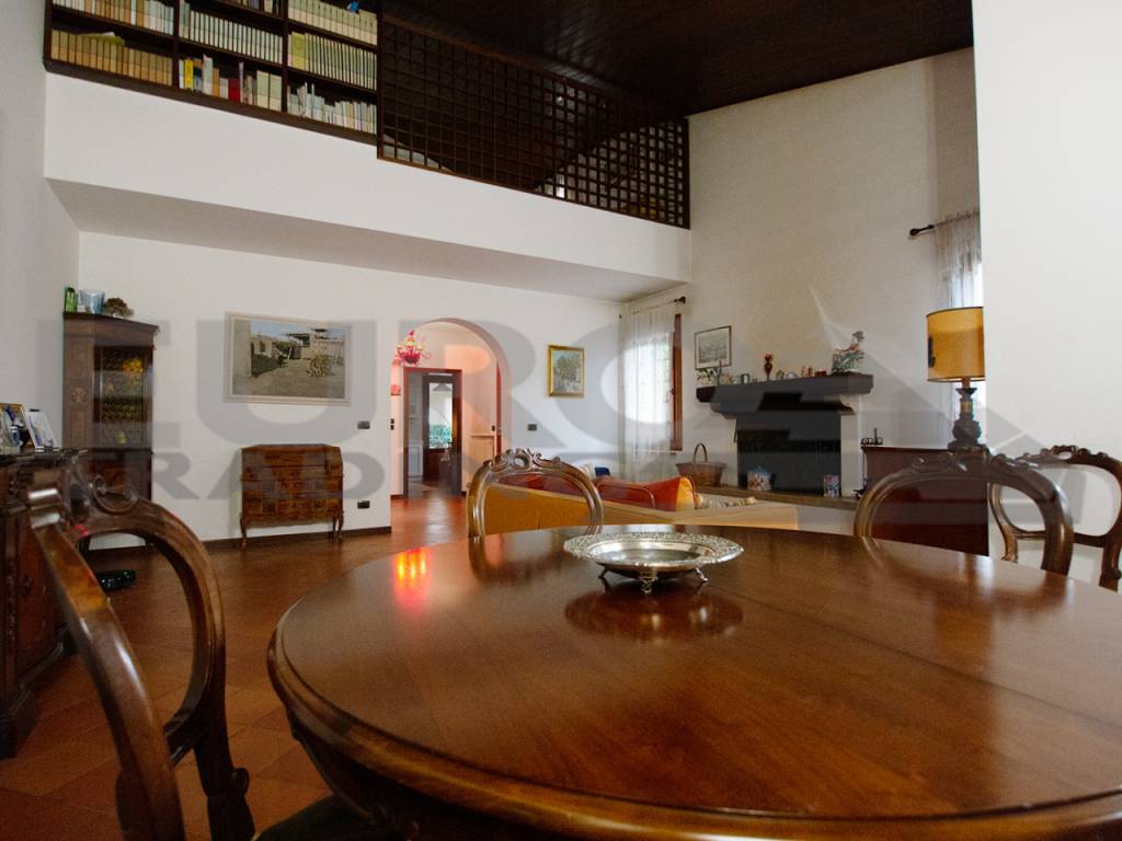 Villa Bifamiliare in vendita a Preganziol via Schiavonia