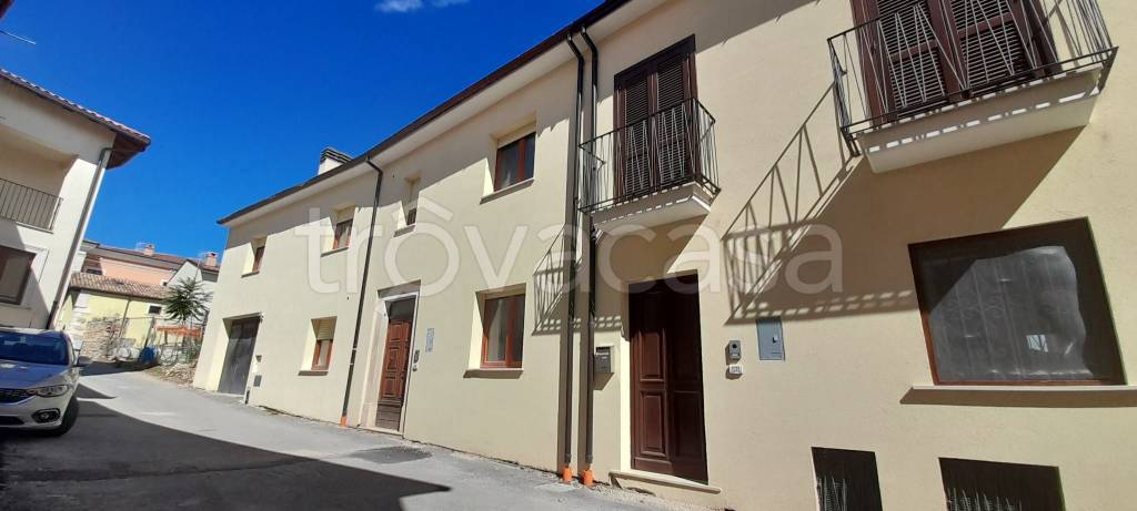 Casa Indipendente in vendita a Villa Sant'Angelo via Colle Saraceno