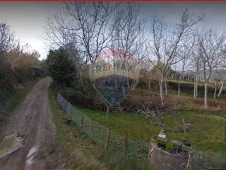 Terreno agricolo in vendita a fara filiorum petri colle s.donato