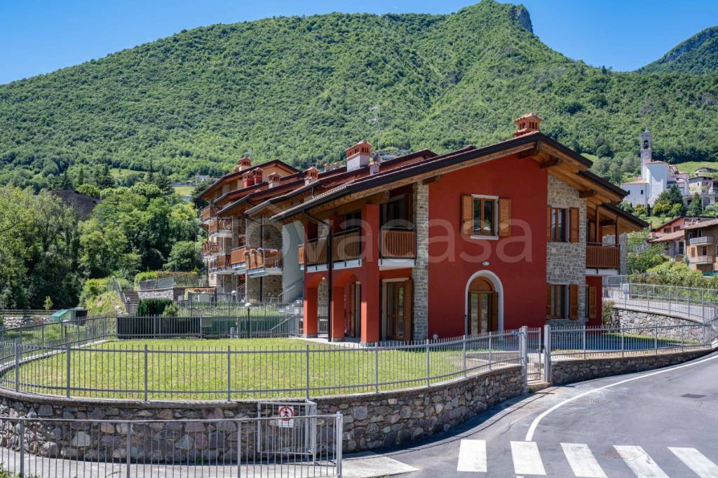 Villa a Schiera in vendita a Sovere via del Filatoio