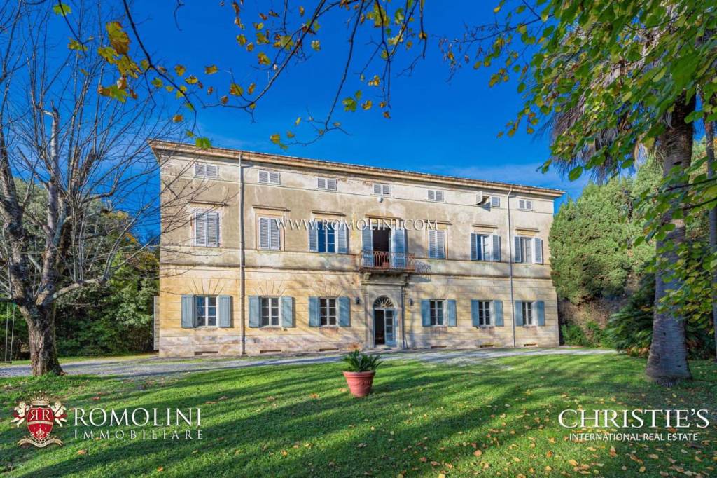 Villa in vendita a Lucca via di Moriano, 2927