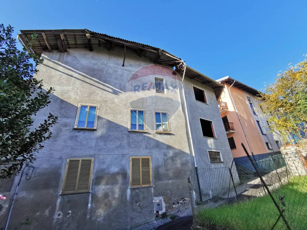 Casa Indipendente in vendita a Valdilana frazione Cereie, 19
