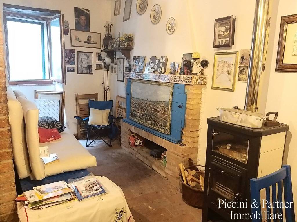 Casa Indipendente in vendita a Collazzone via Duca degli Abruzzi, 19