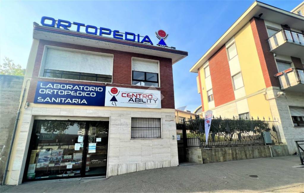 Capannone Industriale in vendita a Torino corso Potenza, 71