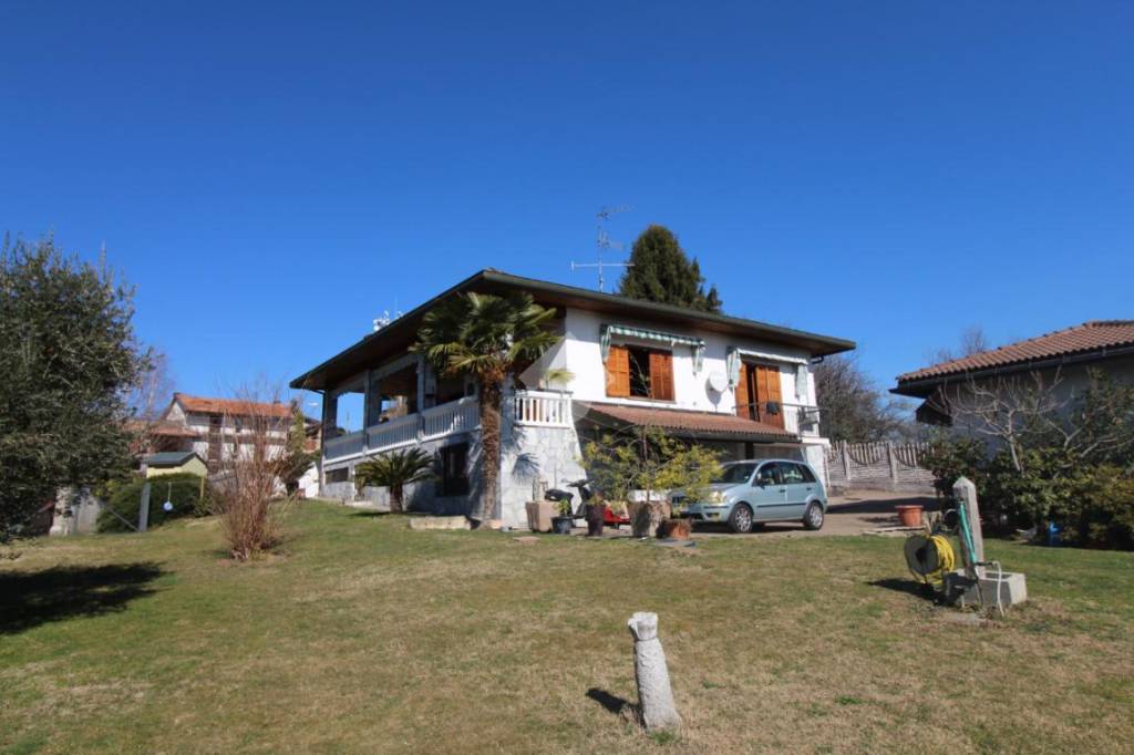 Villa in vendita a Borgo Ticino via campo militare, 13