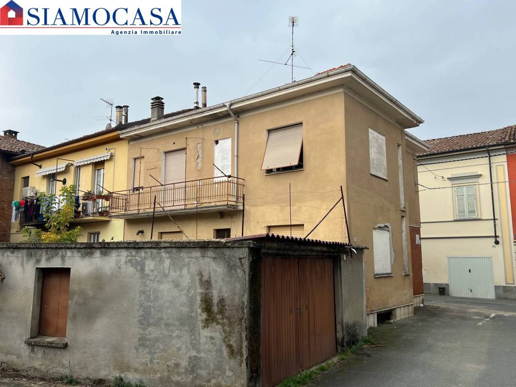 Villa Bifamiliare in vendita a Sezzadio via Giuseppe Romita