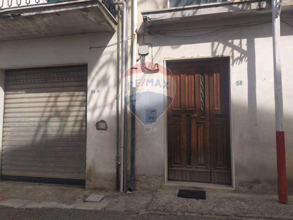 Appartamento in vendita a Tarsia via olivella, 58