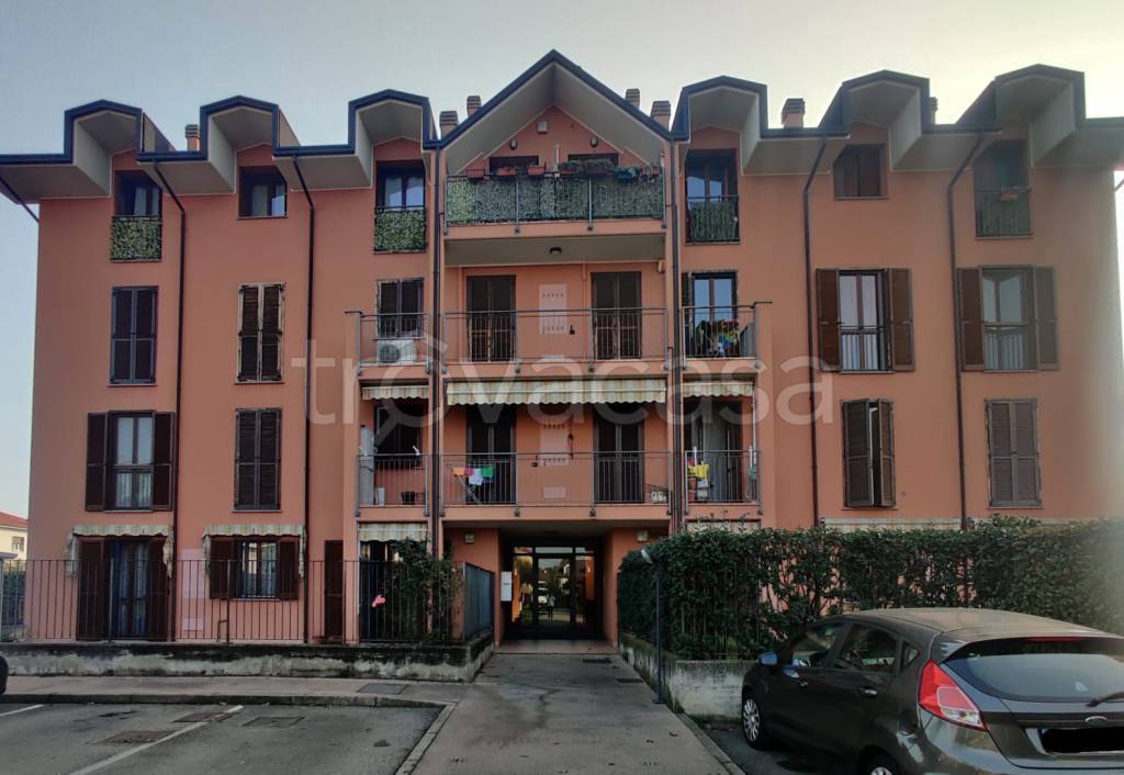 Appartamento in vendita a Gallarate via Cesare Correnti