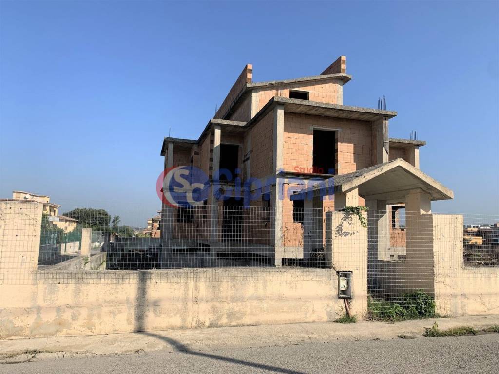 Villa Bifamiliare in vendita a Giugliano in Campania via Vicinale Masseria Vecchia