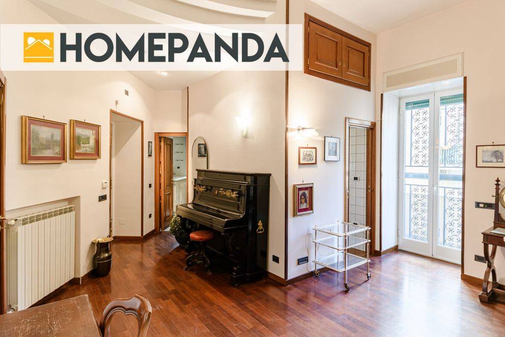 Appartamento in vendita a Napoli via Giacinto Gigante, 80