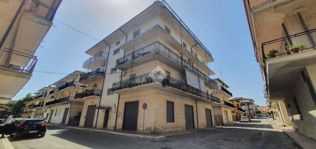 Appartamento in vendita a Corigliano-Rossano via Cosenza