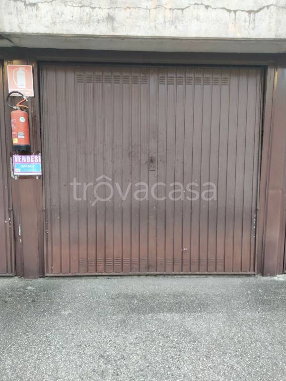 Garage in vendita a Borgomanero via Maggiate, 69