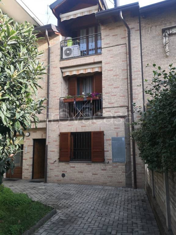 Appartamento in vendita a Gerenzano via Brera, 8