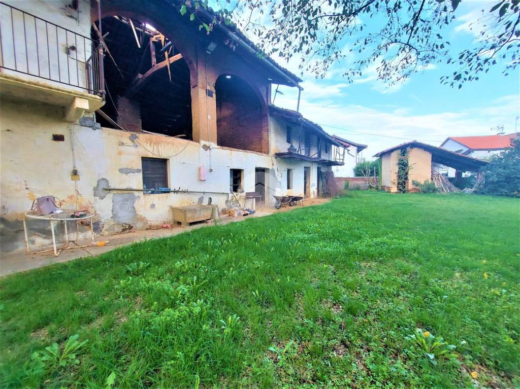 Casa Indipendente in vendita a Piscina borgata bruera, 30