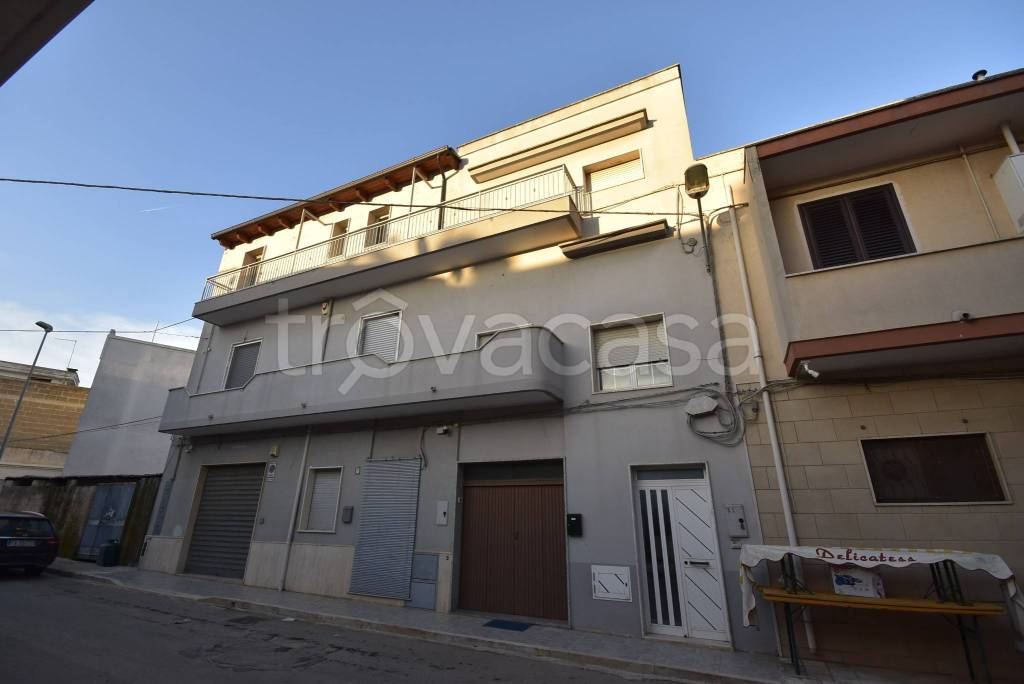 Appartamento in vendita a Carovigno via Palermo