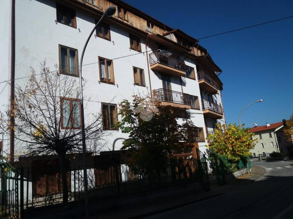 Appartamento in vendita a Roccaraso viale degli Alberghi, 37