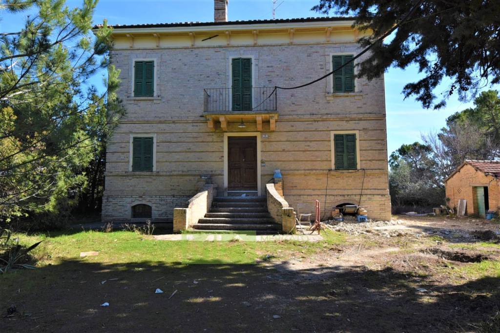 Villa in vendita a Offida via Nazario Sauro, 2