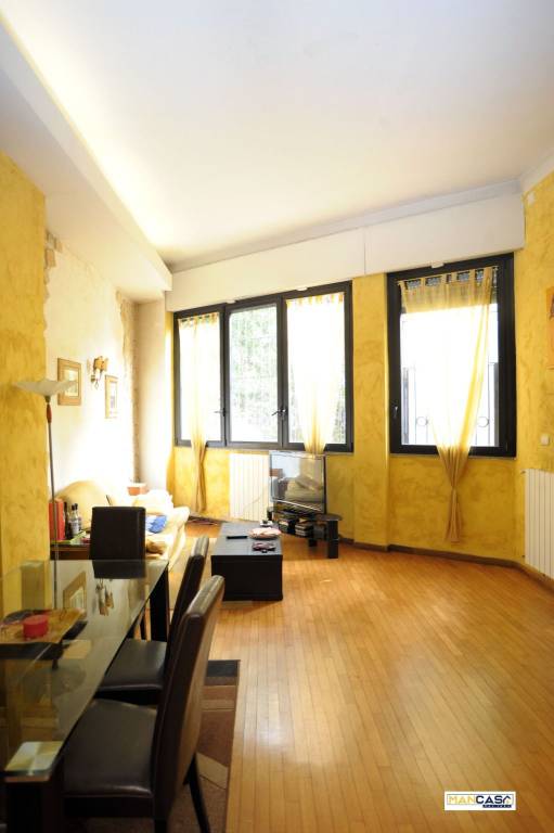 Appartamento in vendita a Milano via Roberto Bellarmino, 27/a