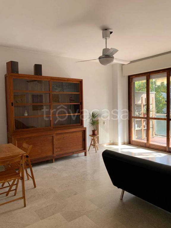 Appartamento in in affitto da privato a Peschiera Borromeo via Veneto, 11