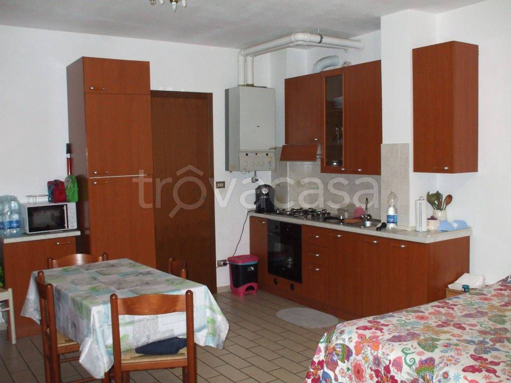 Appartamento in in vendita da privato a Borgo Tossignano via Roma, 44