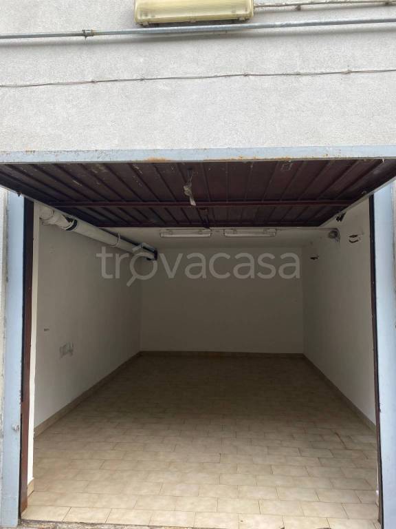 Garage in vendita a Baranzate via Gorizia, 61