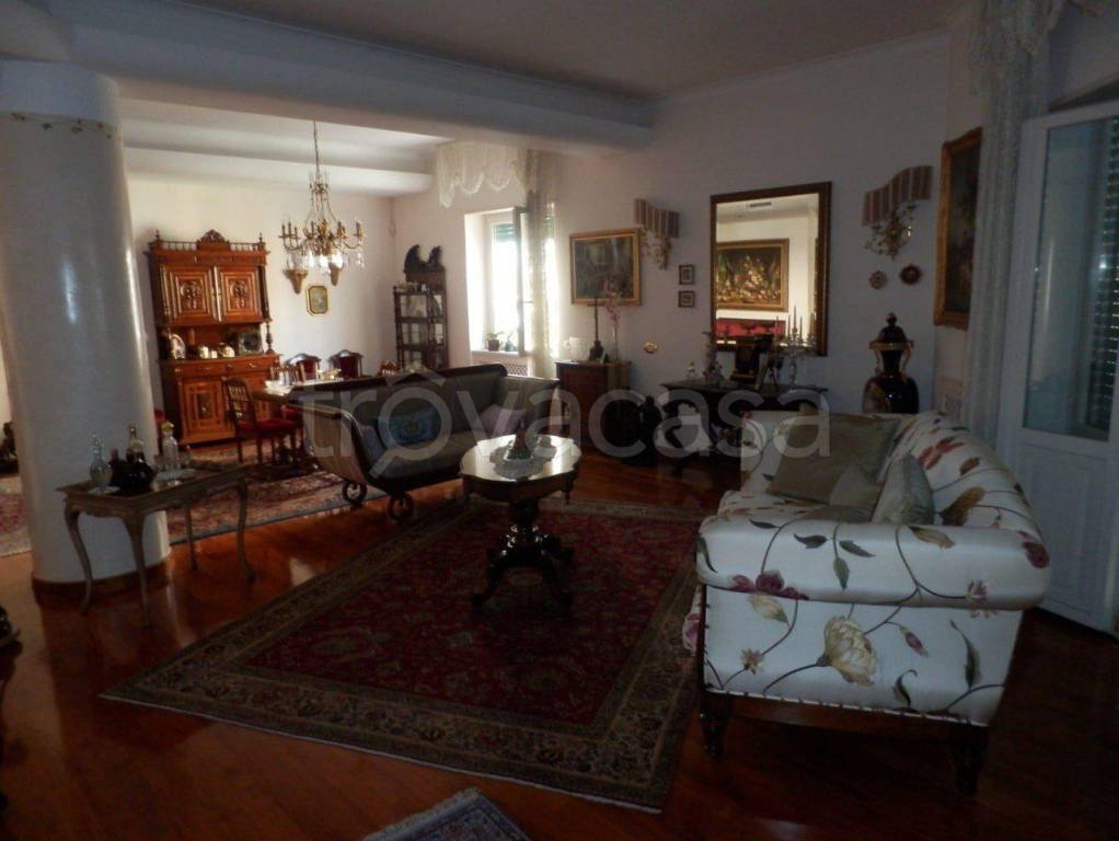 Appartamento in in vendita da privato a Cosenza corso Giuseppe Mazzini, 217