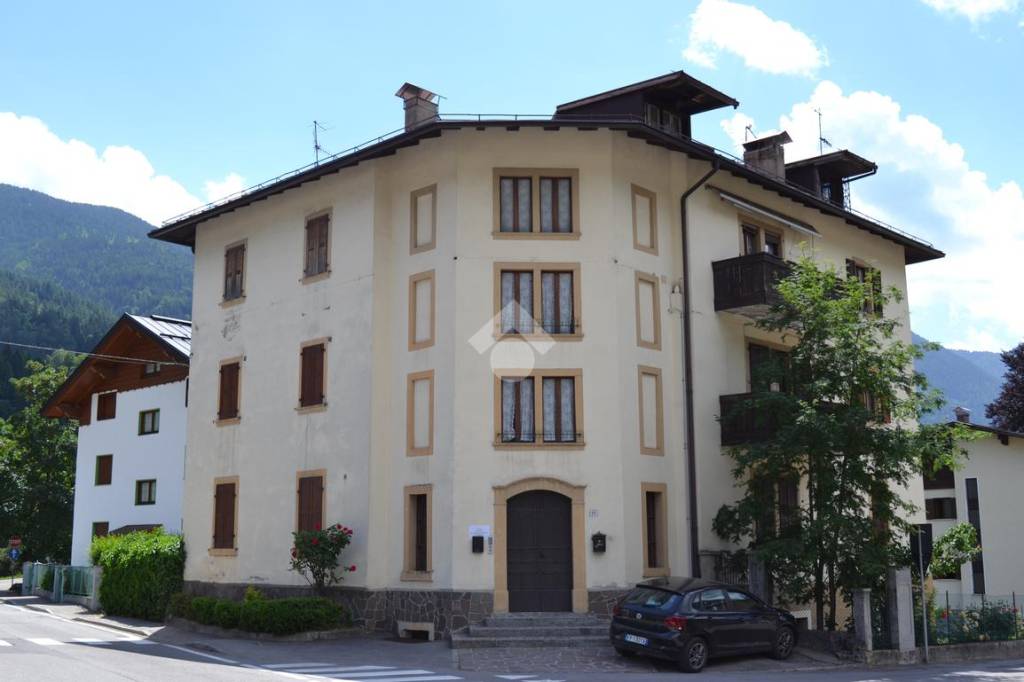 Appartamento in vendita a Pinzolo via Giacomo Matteotti, 17