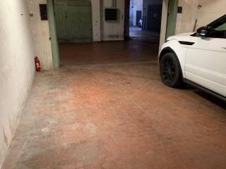 Garage in affitto a roma via mario menghini, 34