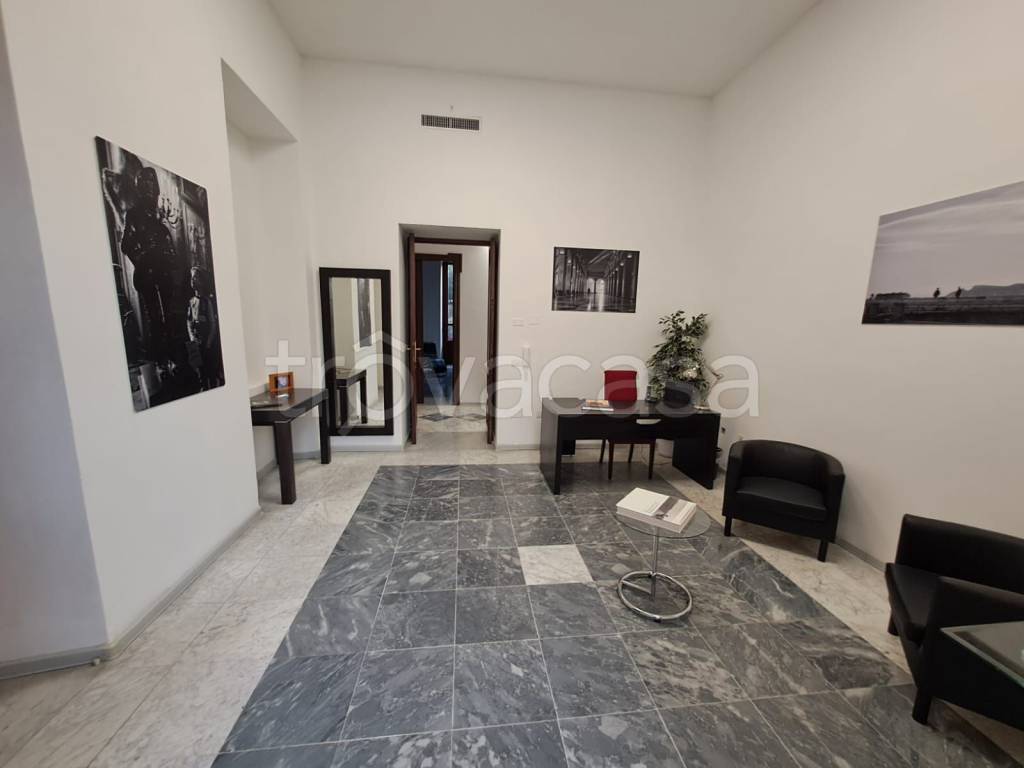 Ufficio in in affitto da privato a Cagliari piazza del Carmine, 22