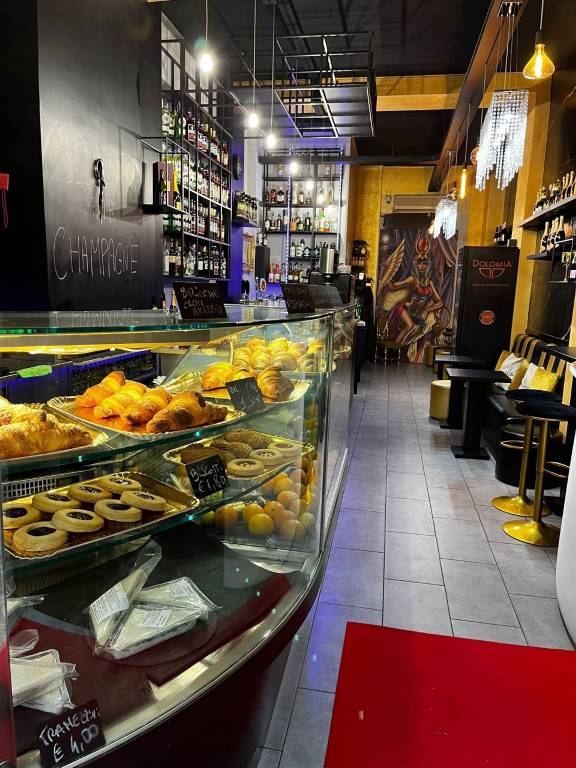 Bar in in vendita da privato a Milano piazzale Lagosta, 9