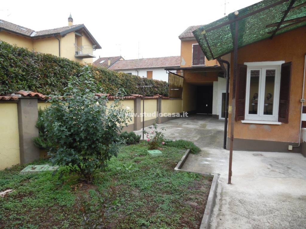 Casa Indipendente in vendita a Castiglione d'Adda trieste