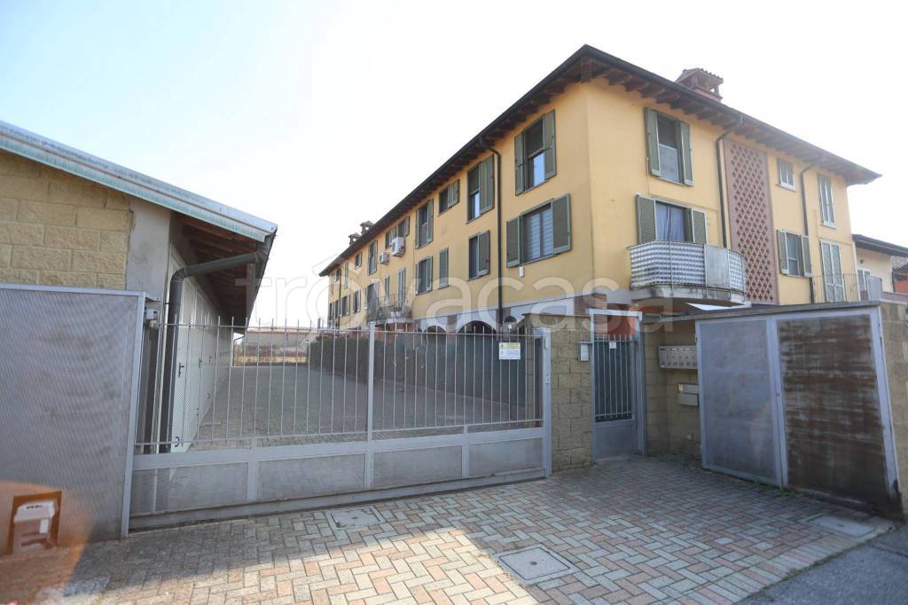 Appartamento in vendita a Villanova del Sillaro via Ambrogio e Giovanni Fugazza, 2/c