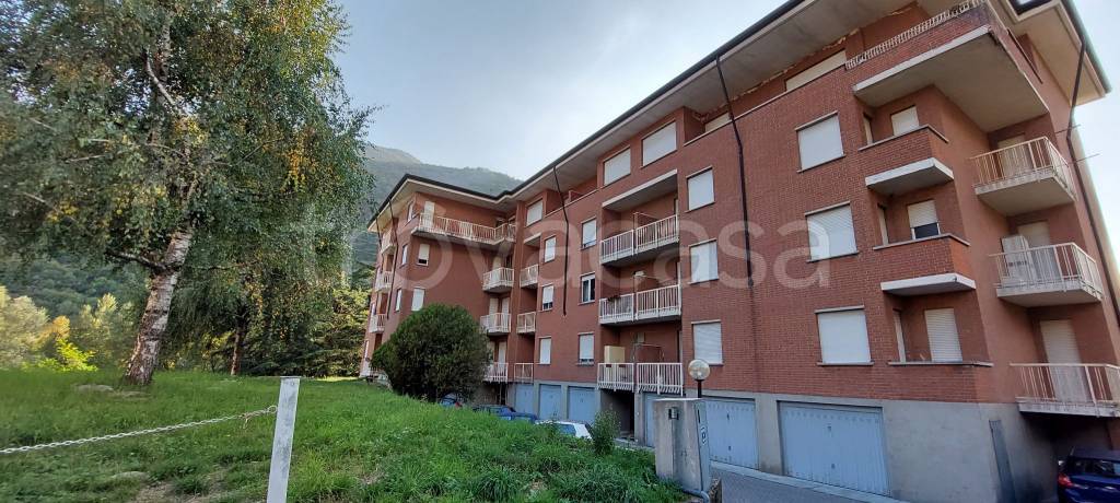 Appartamento in affitto a Pont-Canavese via Valacchia, 22