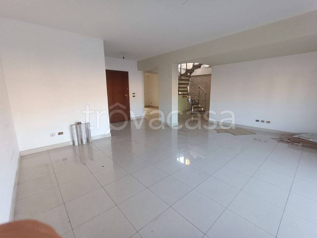 Appartamento in in affitto da privato a Reggio di Calabria via Sbarre Centrali, 100