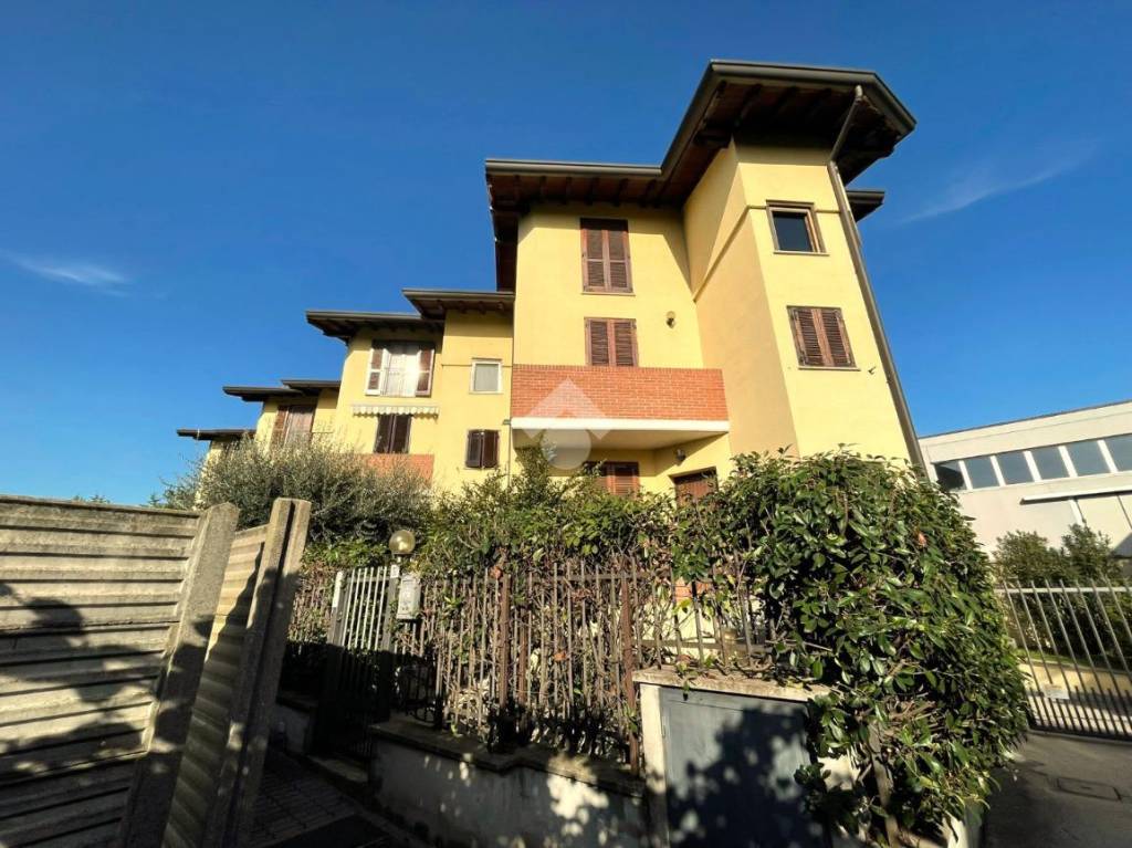 Villa a Schiera in vendita a Legnano via Pasubio, 30E