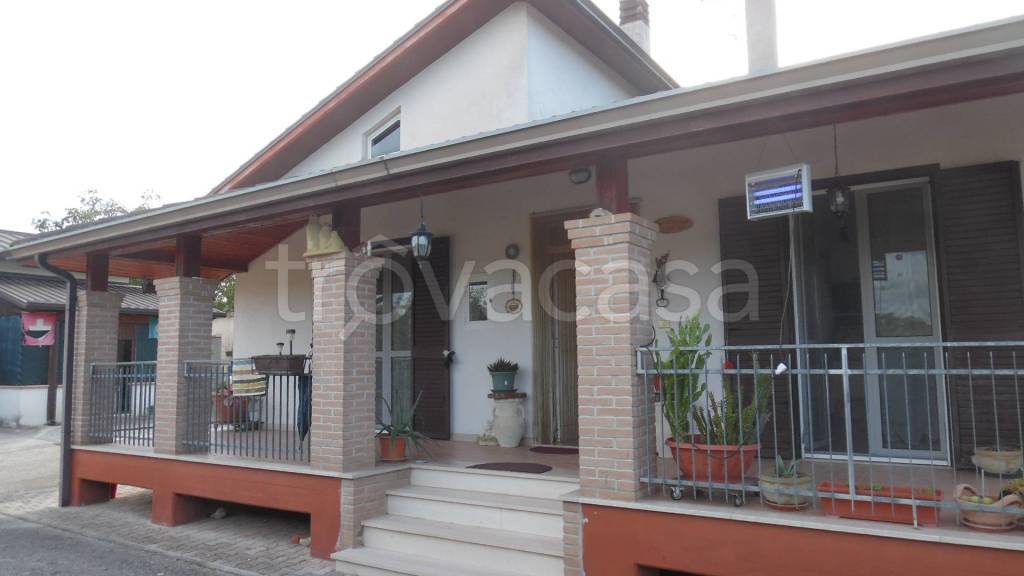Villa Bifamiliare in vendita a Torella dei Lombardi contrada Vadi Porretta