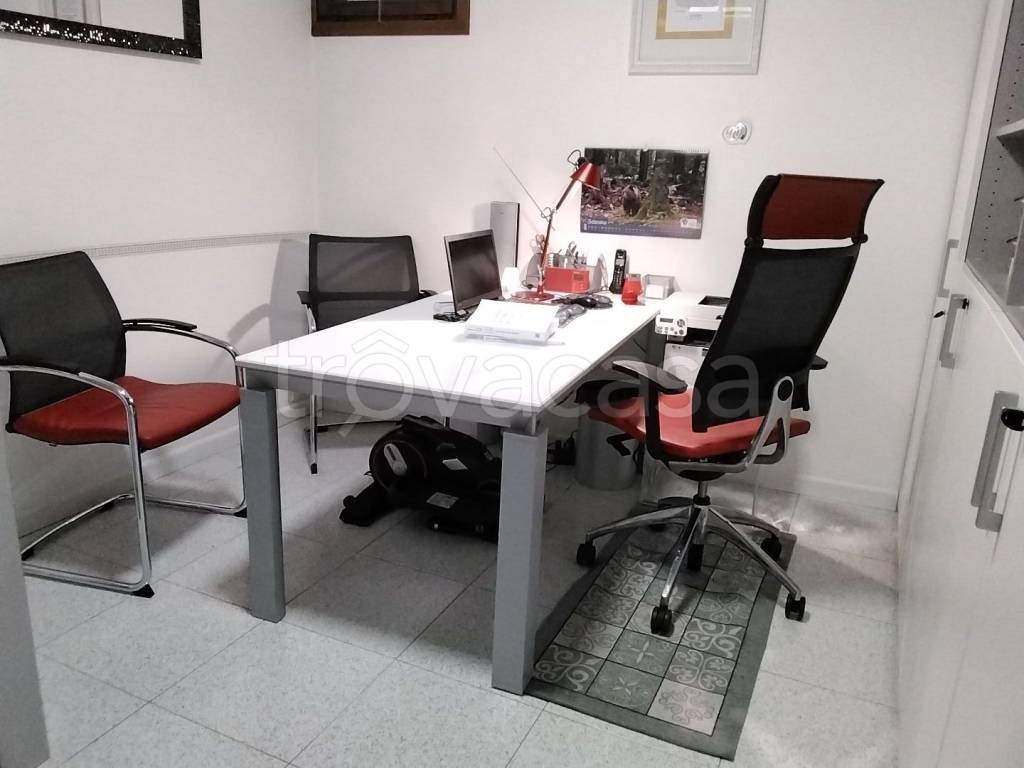 Ufficio in in affitto da privato a Udine via Castellana, 4