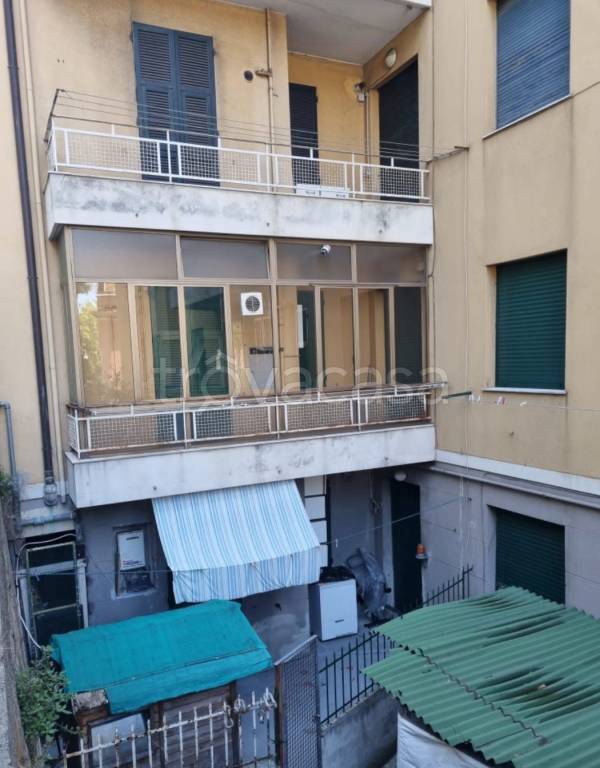 Appartamento in in vendita da privato a Genova via Pietro Paleocapa