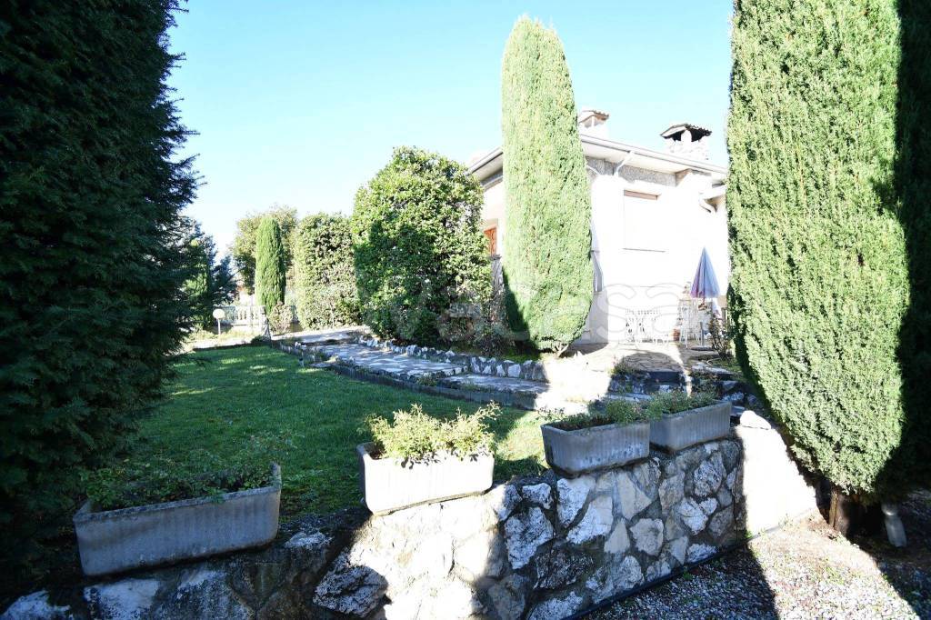 Villa in vendita a Flero via Alcide De Gasperi