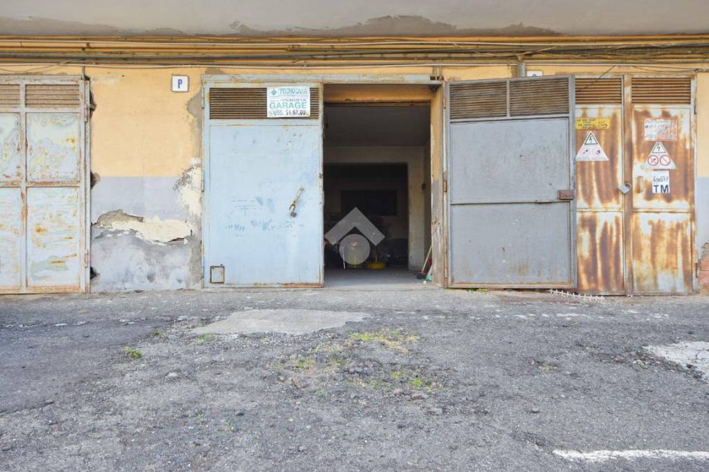 Garage in vendita a Misterbianco via dei Lilla, 6