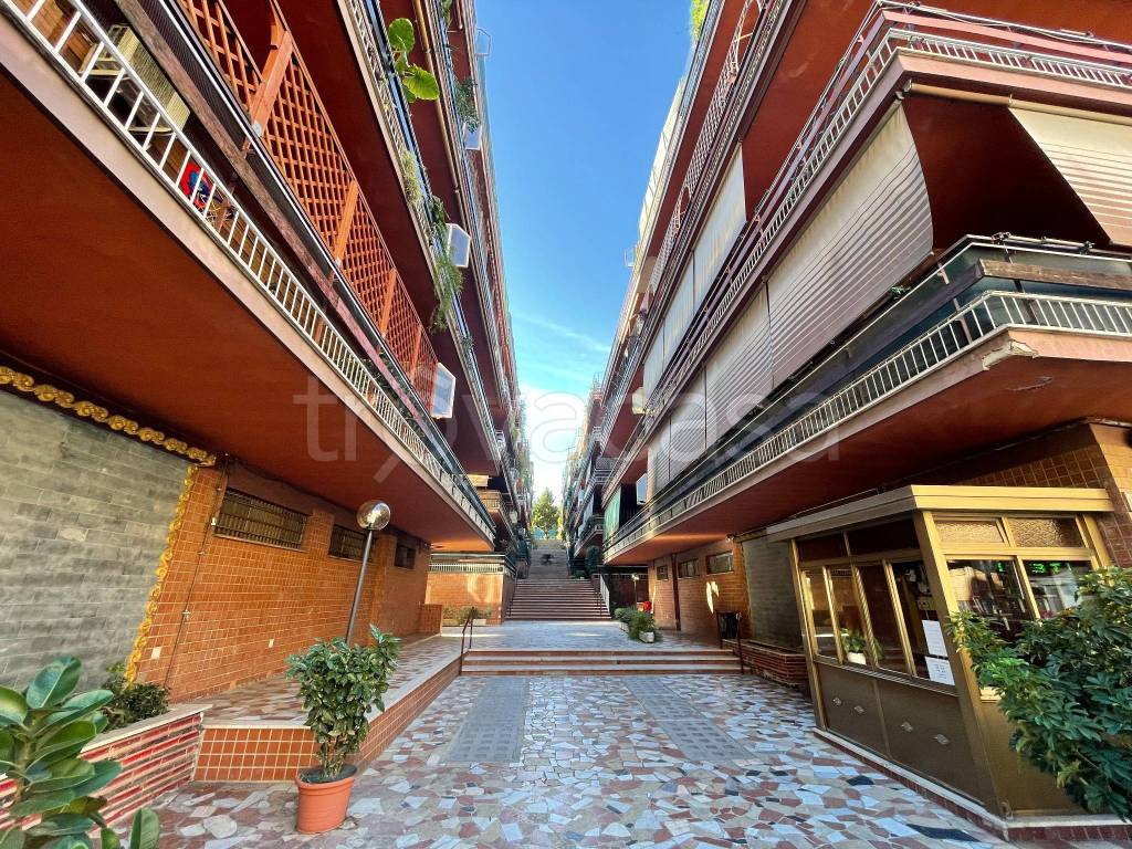 Appartamento in vendita a Roma via dei Monti di Primavalle, 227