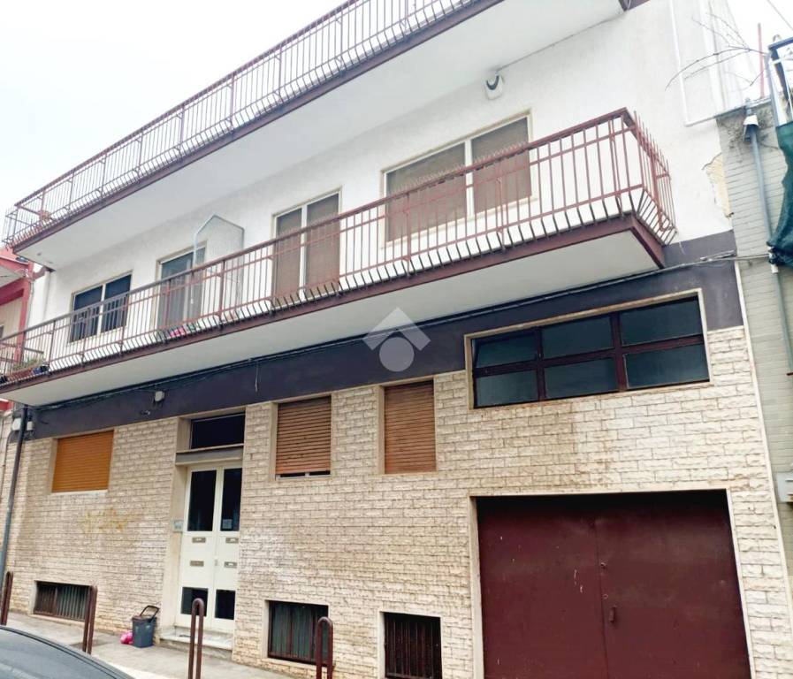 Appartamento in vendita a Mola di Bari via Sabin, 7