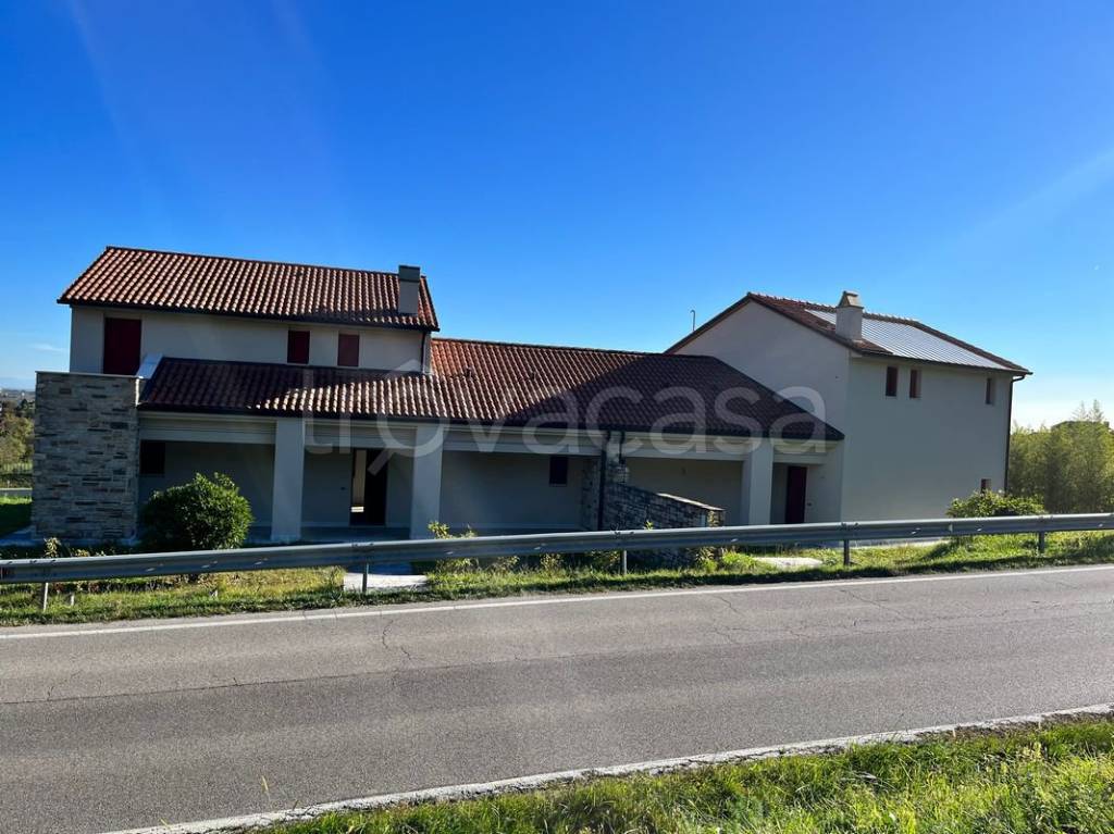 Villa Bifamiliare in vendita a Conegliano via Marcorà