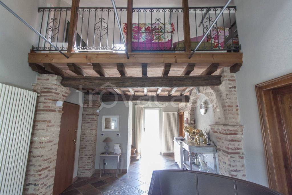 Appartamento in vendita a Cherasco via Giardinieri, 2