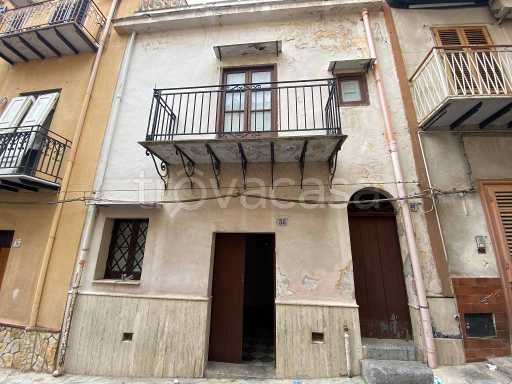 Appartamento in vendita a Carini via Marcianò